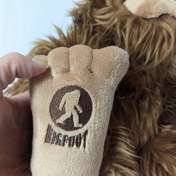 Aurora 9" Bigfoot Monster Cryptid Myth Plush Stuffed Animal 2017 - Picture 5 of 8